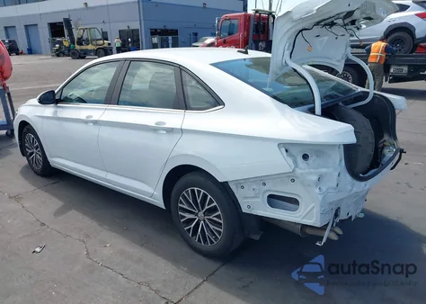 2021 Volkswagen Jetta S/Se/R-Line z USA, uszkodzony, nr VIN 3VWC57BU8MM000206